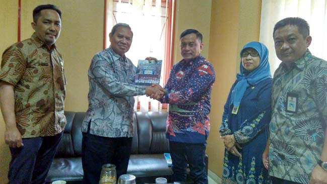 Kunjungan Disnakertrans Kotawaringin di Disnaker Kabupaten Malang (ist)