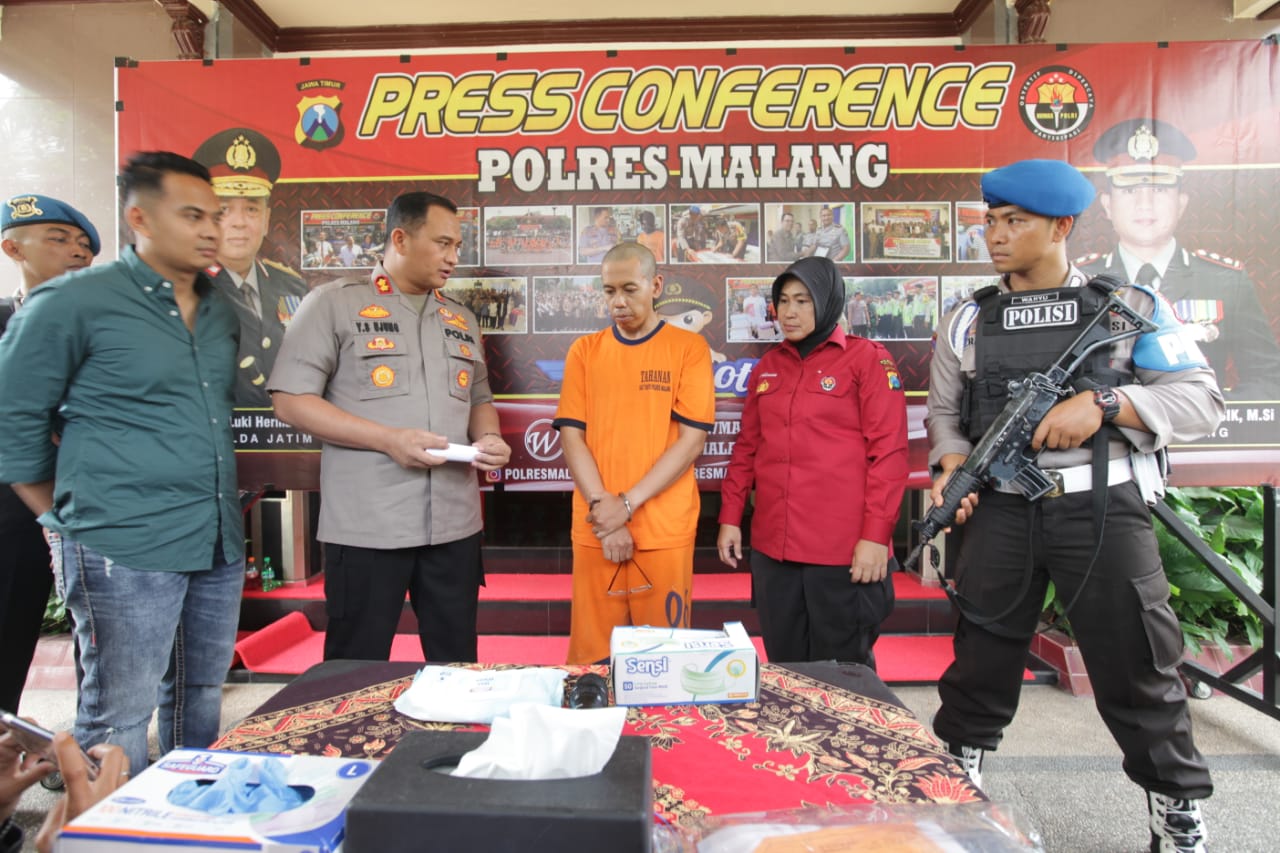 Cabuli Belasan Siswa, Oknum Guru Ditangkap Polisi 26 IMG 20191207 WA0029