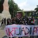 Unjuk rasa mahasiswa UB tuntut penurunan UKT