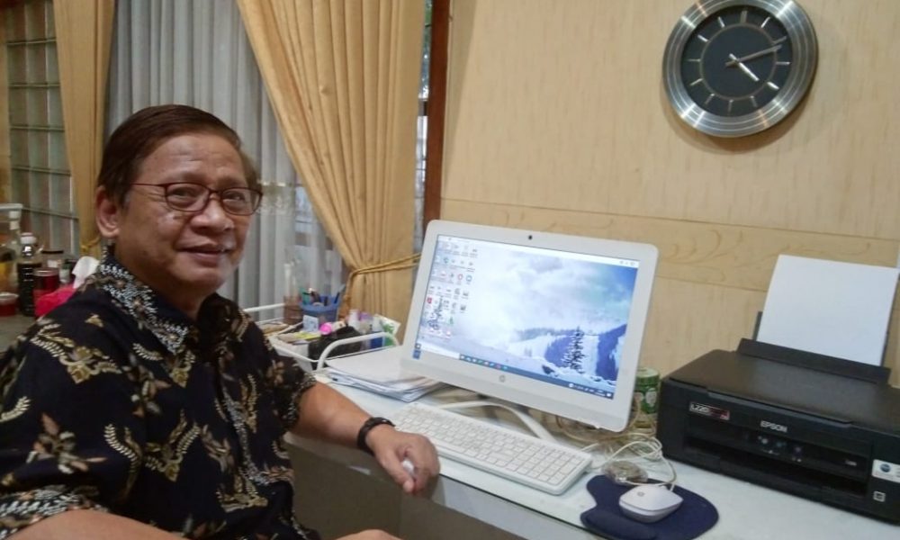 Guru Besar UB Prosefor Sutiman Bambang Sumitro