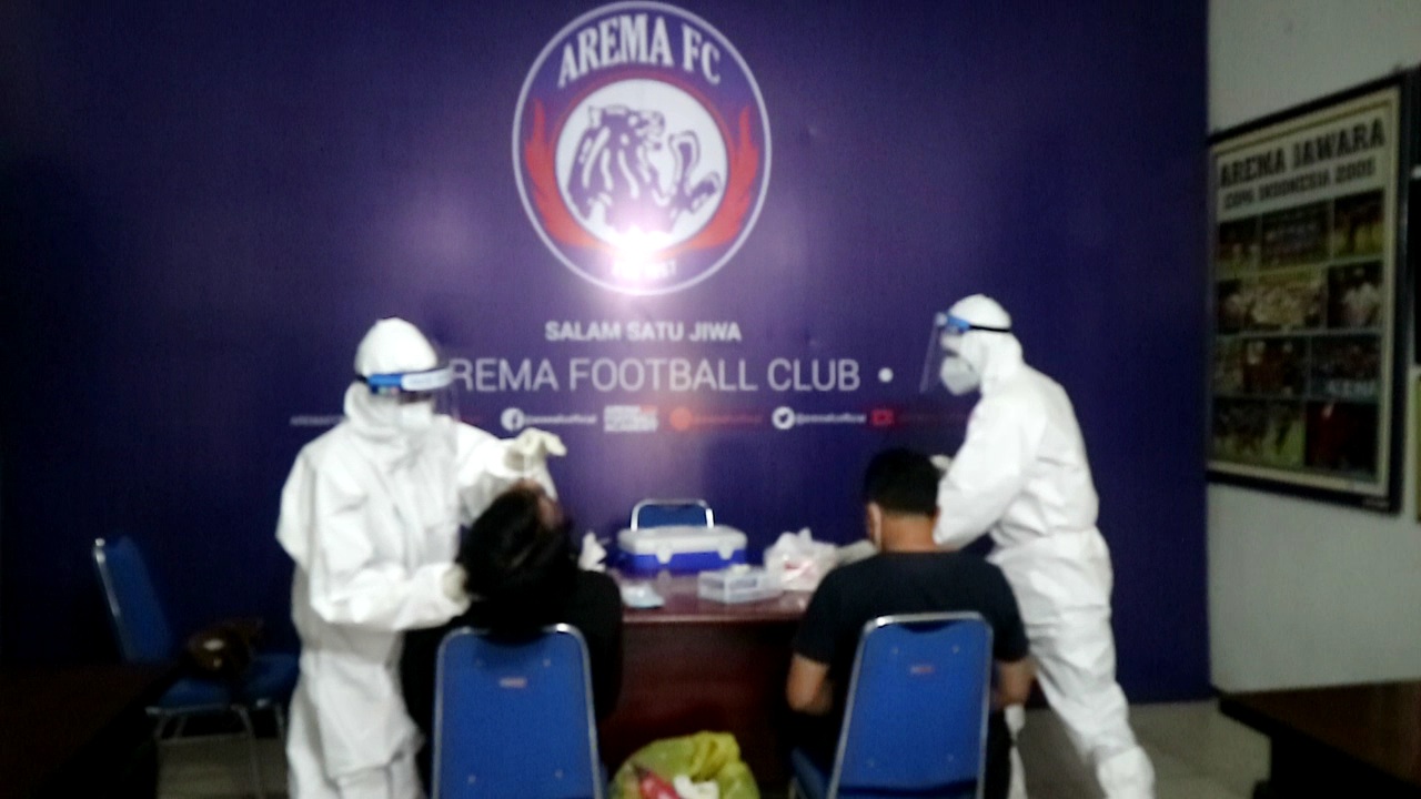 Pastikan Bebas Corona, Tim Arema FC Jalani Swab 28 VideoCapture 20200928 131025