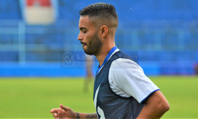 Bruno Smith Masih Diparkir Carlos Oliveira