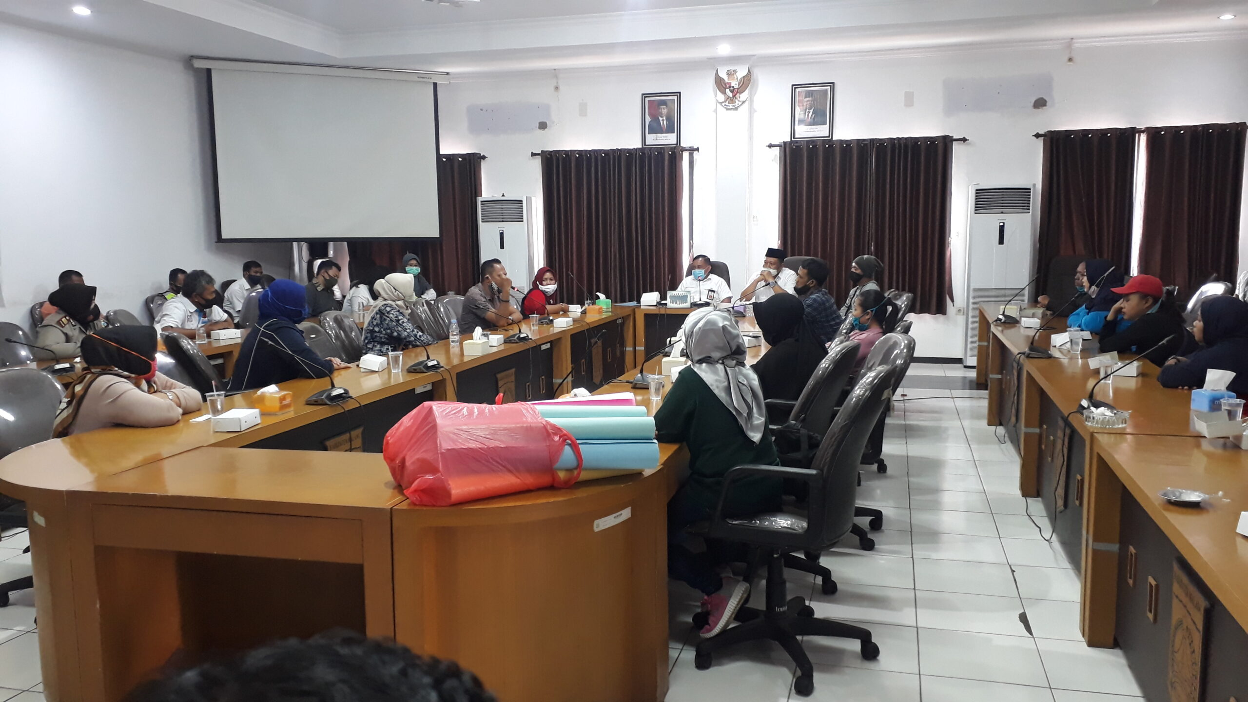 Disnaker Tunggu Surat Aduan Buruh Di-PHK 26 20201111 113103 scaled