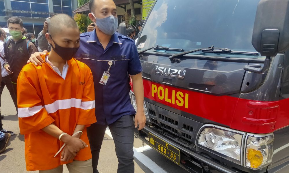 Dimarahi Bos, Balas Menodai Anak Majikan