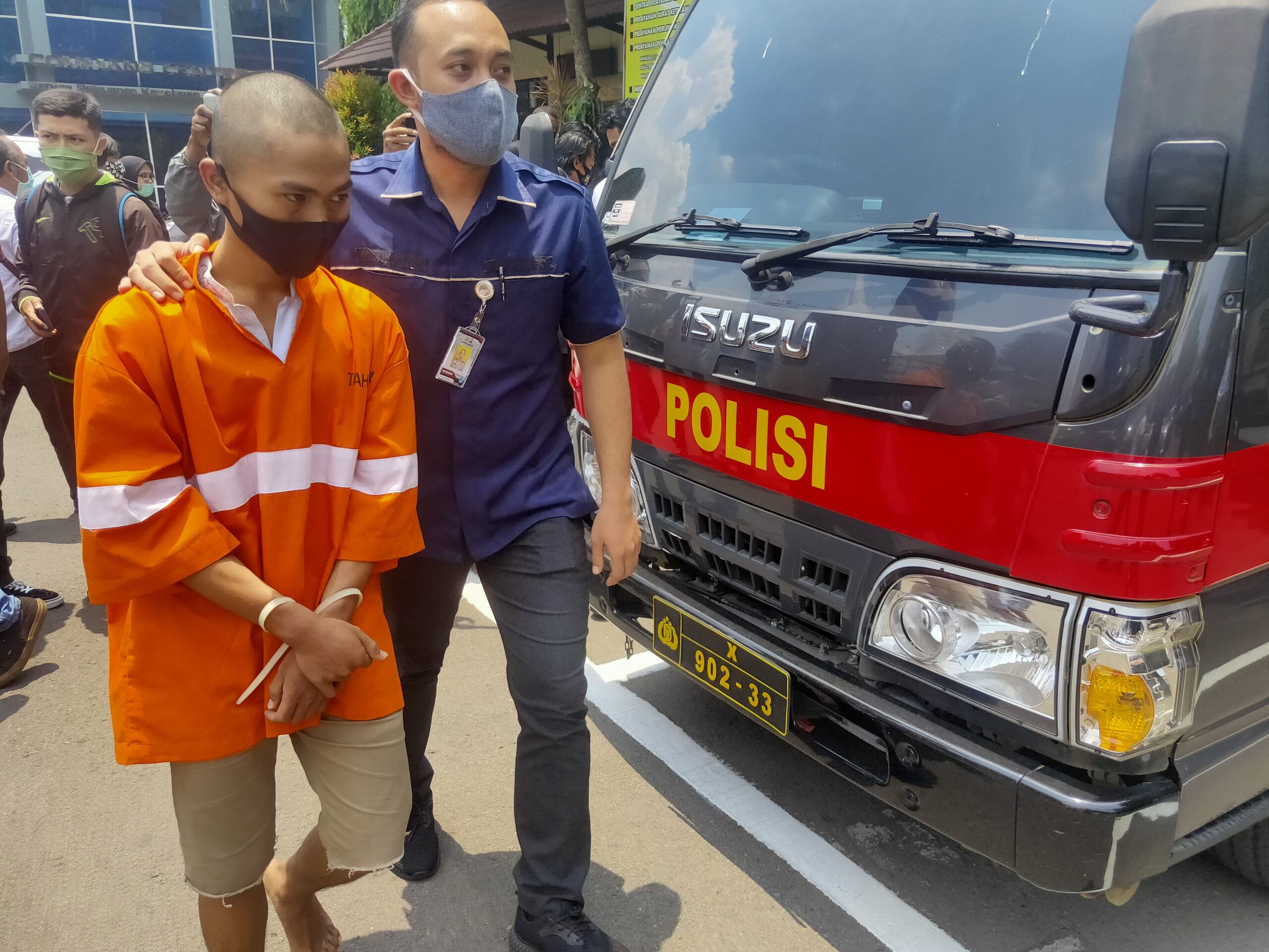 Dimarahi Bos, Balas Menodai Anak Majikan 26 Dimarahi Bos, Balas Menodai Anak Majikan