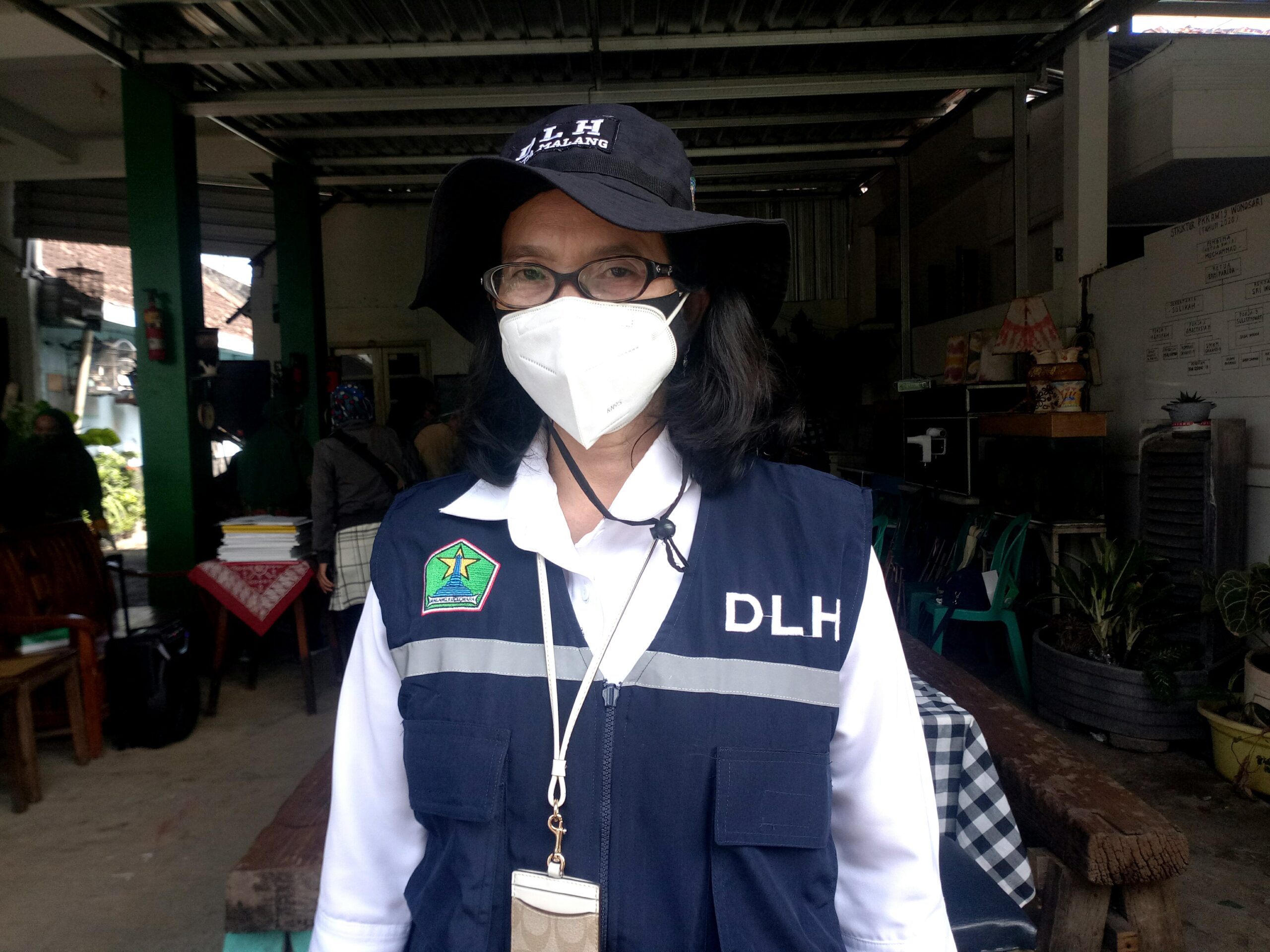Cegah Penularan Virus, Limbah Masker Disemprot Disinfektan 26 IMG 20201104 154203 scaled