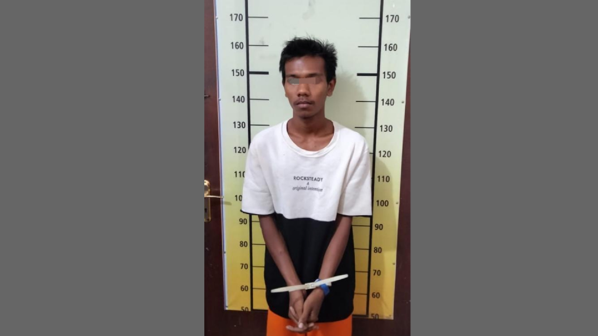 Pil Koplo Y Dibongkar di Lawang