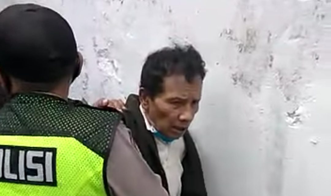 Gegara Uang Tebu, Warga Tumpang Bakar Saudara Sendiri 26 Screenshot 2020 11 21 16 51 29 03 e1605953679931