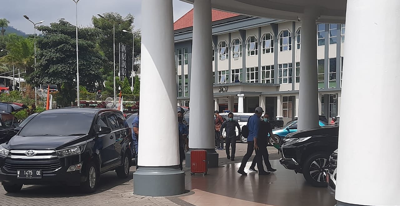 KPK Soal Penggeledahan Pemkot Batu : Hari Ini Diskoumdag dan BPKAD 26 1a3c41c0 fc66 49fb b1cc b250b526ddec e1610355381237