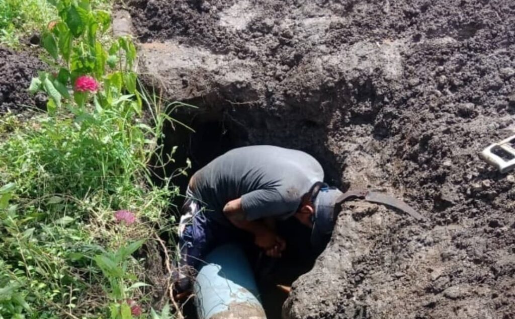 Pengaduan Pipa Bocor Selat Karimata Tertangani PDAM 27 20210101 135915