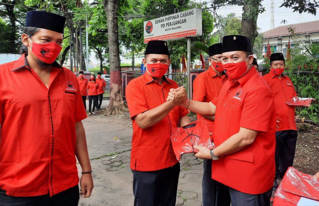 HUT ke 48, DPC PDIP Kota Malang Gelar Upacara dan Syukuran 28 20210110 140826