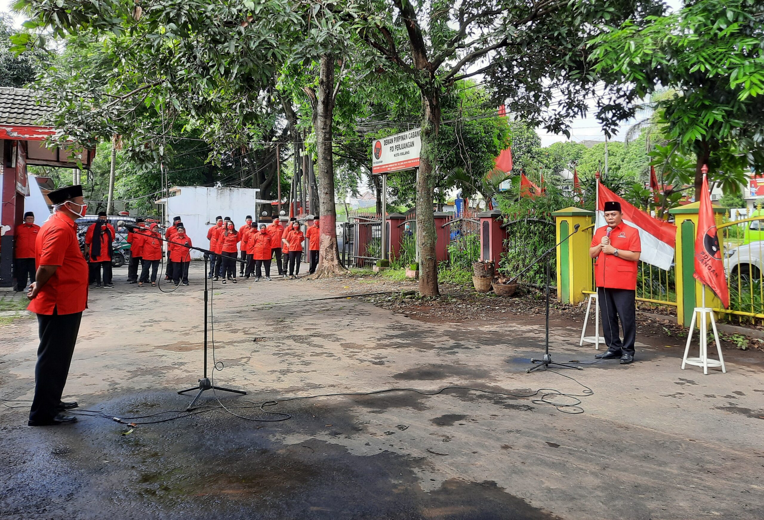HUT ke 48, DPC PDIP Kota Malang Gelar Upacara dan Syukuran 26 20210110 141340 scaled