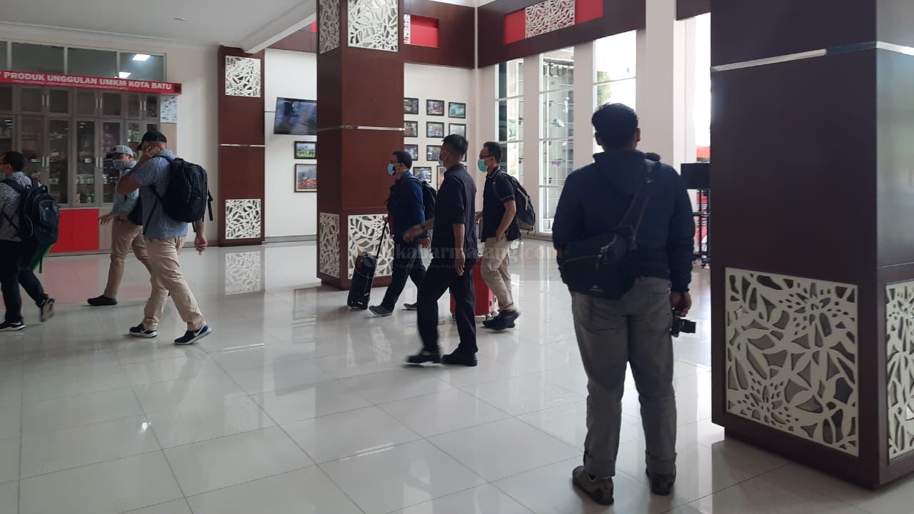 Penyidikan Hari Kelima, KPK Geledah ULP Kota Batu 26 IMG 20210112 WA0017 1