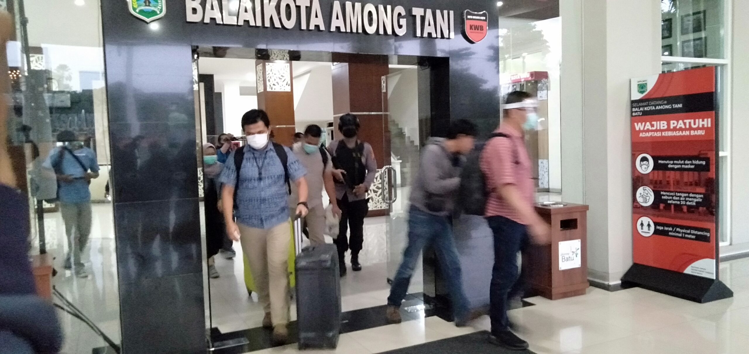 KPK menggeledah Pemkot Batu, Ini Kronologi Dari Pagi Hari