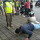 Tak Bermasker, Wisatawan Alun-Alun Kota Batu Push Up 31 IMG 20210102 111240