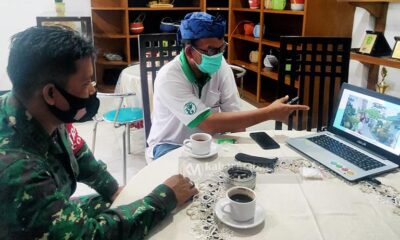 Danramil Blimbing Komsos Prokes Bersama Pembina Kader Lingkungan