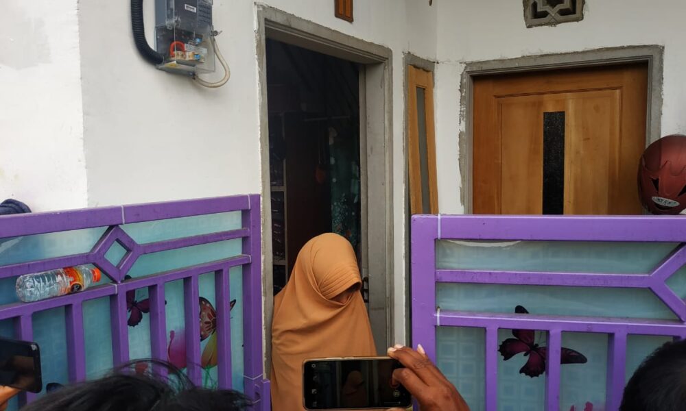 Densus 88 Sita Panah Dan Samurai Dari Terduga Teroris Di Pakis Malang