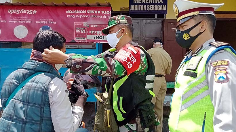 Razia PPKM Mikro Sasar Warga Yang Bandel Dan Langgar Prokes 26 Razia PPKM Mikro Sasar Warga Yang Bandel Dan Langgar Prokes