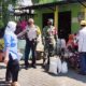 Babinsa Koramil Blimbing Kawal Pembagian BPNTD Dinsos Kota Malang
