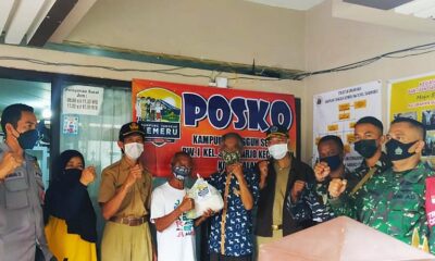 Kampung Tangguh Semeru RW 01 Sukoharjo Bagi 50 Paket Sembako