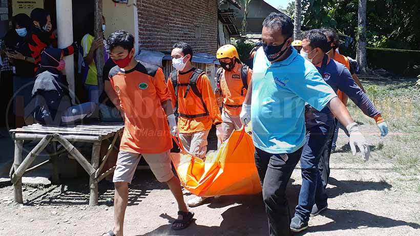 Wanita Muda Meninggal Tertutup Tikar Di Malang, Diduga Dibunuh