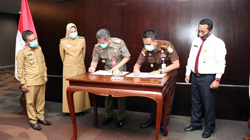 Tegakkan Perda, Pemkot Jalin MOU dengan Kejari Kota Batu 26 Tegakkan Perda, Pemkot Jalin MOU dengan Kejari Kota Batu