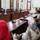 Audiensi Pedagang, Made: Revitalisasi Pasar Besar Masih Wacana 61 Audiensi Pedagang, Made: Revitalisasi Pasar Besar Masih Wacana