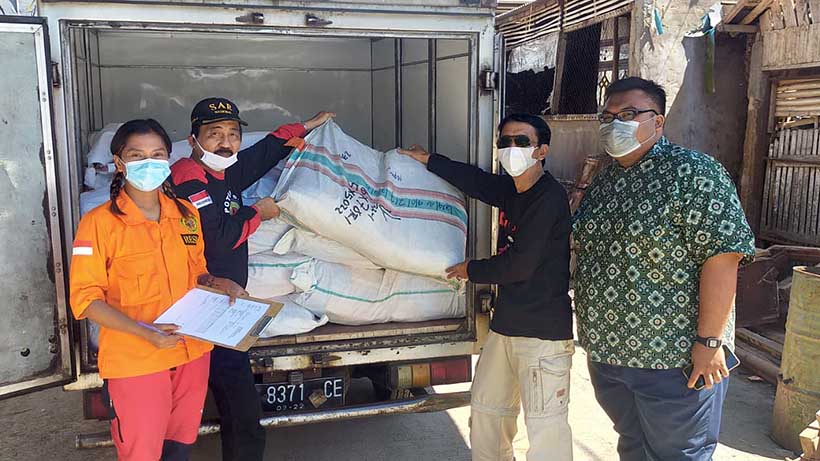 Apindo Kota Kabupaten Malang Donasi 190 Terpal Untuk Korban Gempa