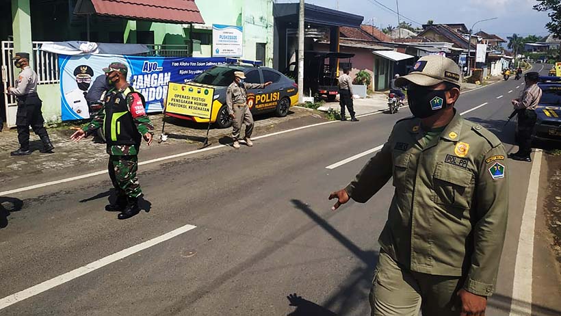 Kantor Kelurahan Tlogowaru Jadi Titik Operasi Prokes Dan PPKM Mikro