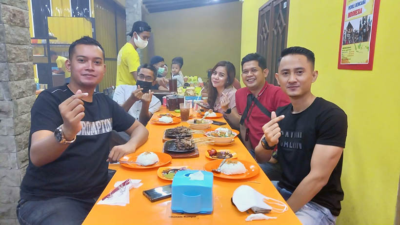 Sate Kambing Muda Khas Tegal Ghonam Hadir Di Rampal Malang