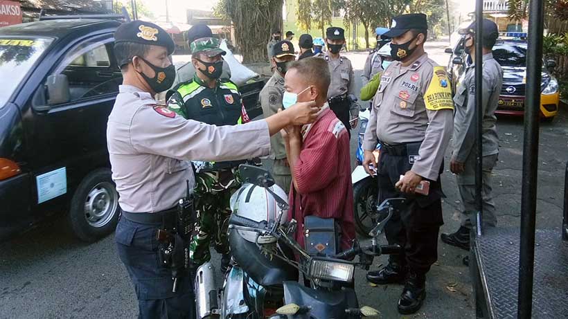 Operasi PPKM Mikro Lengkapi Pelarangan Mudik Pemerintah Pusat