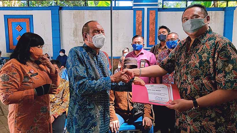Disnaker Beri Keahlian Pijat Refleksi Untuk Puluhan Tuna Netra