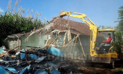 Eks Lokalisasi Girun Gondanglegi Malang Ambruk Tanpa Perlawanan