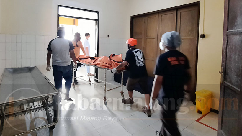 Dua Jenazah Korban Pantai Batu Bengkung Masuk RSSA, Satu Kritis