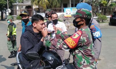 Petugas Gabungan Gelar Operasi Yustisi Prokes di Kecamatan Klojen