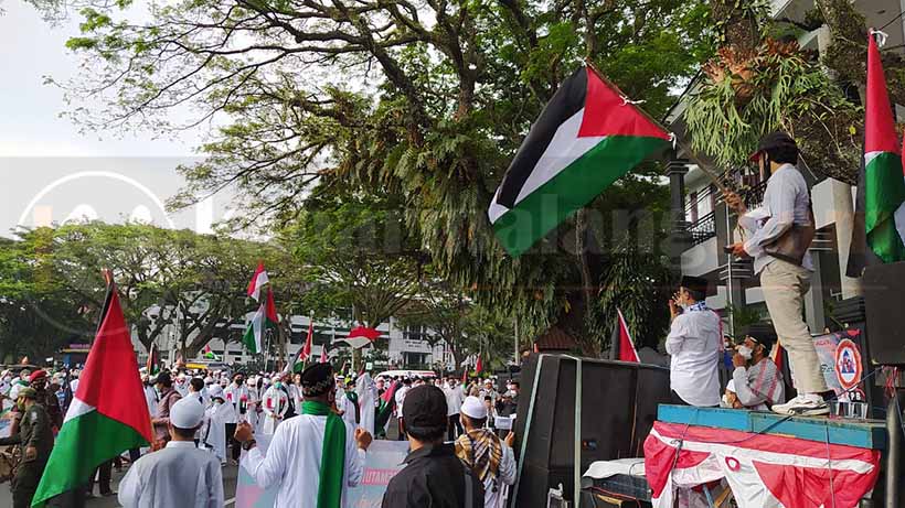 Warga Malang Lelang Rumah Ratusan Juta Rupiah Demi Donasi Palestina