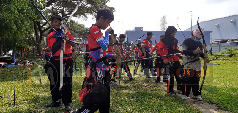 melakukan persiapan dalam bentuk sirkuit intern Perpani Kota Malang sejak tiga bulan lalu