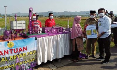 Menteri Pertanian Salurkan Alsintan Kepada Petani Kanigoro Malang