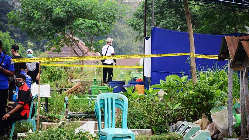Polres Malang Bongkar Makam Jenazah Wanita di Bendungan Sengguruh