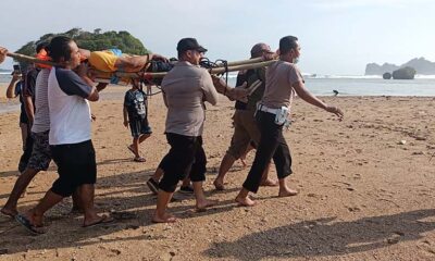 Bikin Video Pantai Di Malang, Orang Ini Malah Tertelan Ombak