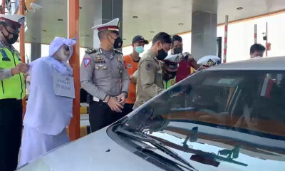 Pocong Berkeliaran Di Malang, Masuki Mal Sampai Berdiri Di Perempatan