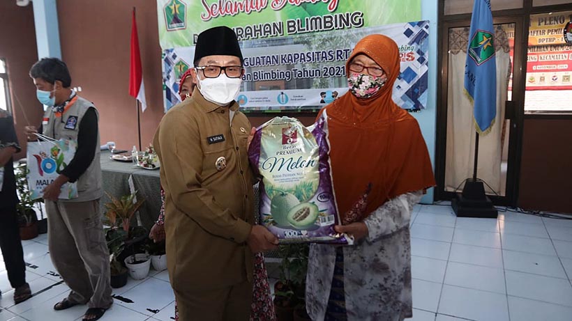 Wali Kota Sutiaji Ajak RT RW Manfaatkan Medsos Dengan Baik