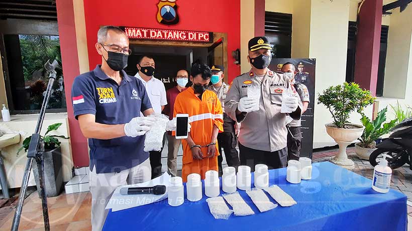 Polisi Tangkap Pengedar Pil Koplo Ribuan Butir di Kota Malang