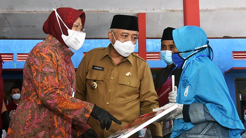 Oknum Pendamping PKH Di Malang 'Nyelentem' Bansos, Risma Ngamuk