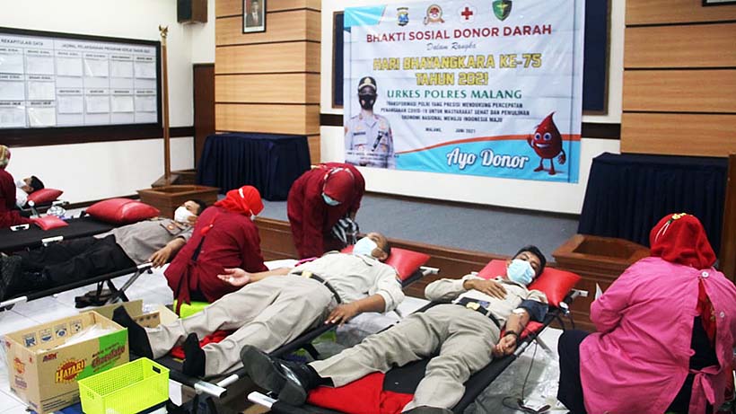 Polres Malang Totalitas Donor Darah Dalam HUT Ke-75 Bhayangkara