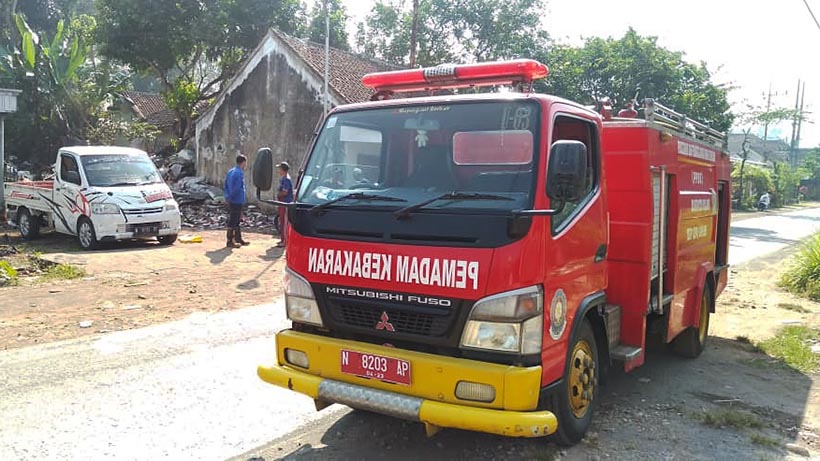 Kebakaran Lalap Gudang Barang Bekas Milik Haji Asal Kanigoro Malang 26 Kebakaran Lalap Gudang Barang Bekas Milik Haji Asal Kanigoro Malang