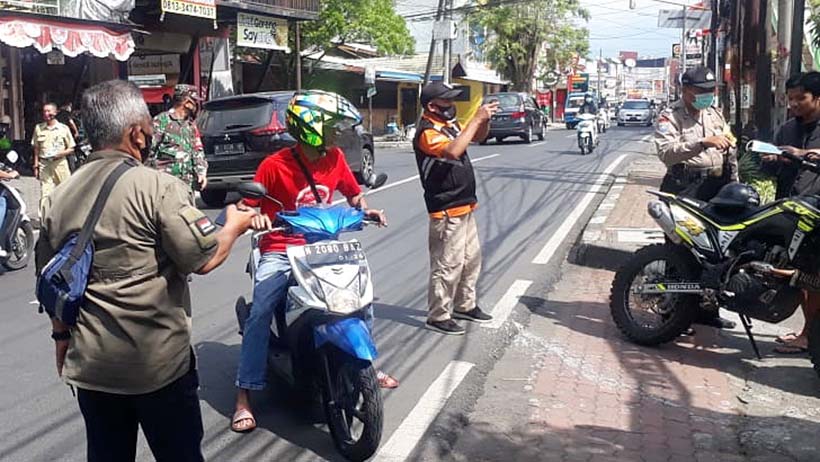 Operasi Yustisi Sumbersari Kota Malang Sosialisasikan Prokes