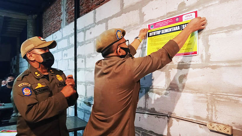 Satpol PP Tindak 94 Kafe dan PKL Pelanggar PPKM Darurat Kota Malang