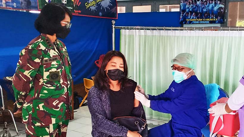 Lanal Malang Tuntaskan Serbuan Vaksinasi Di TK Hang Tuah