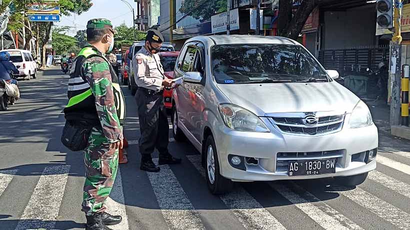 Penyekatan Vaksinasi Dan Operasi Yustisi Jalan Terus Di Kota Malang